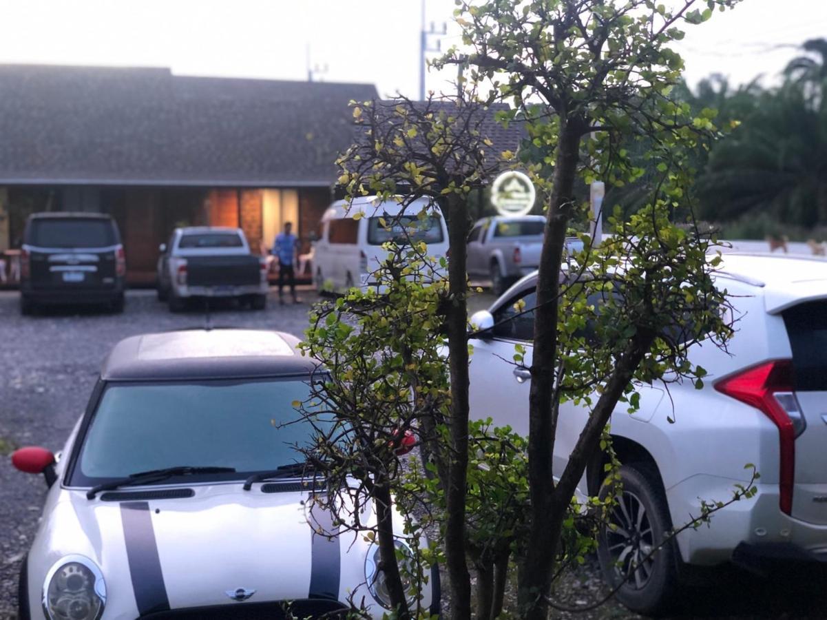 Kob Suk Resort K7 , K10 Sichon Dış mekan fotoğraf